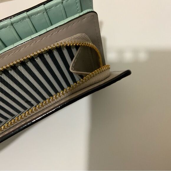 NWOT Kate Spade Phillips Road Dara Wallet Zip Around Bone Grey / Misty Mint $158 - Picture 7 of 10